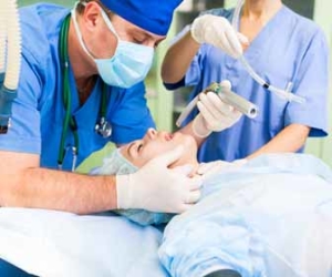 Anesthesiologist In The Operating Room Picture