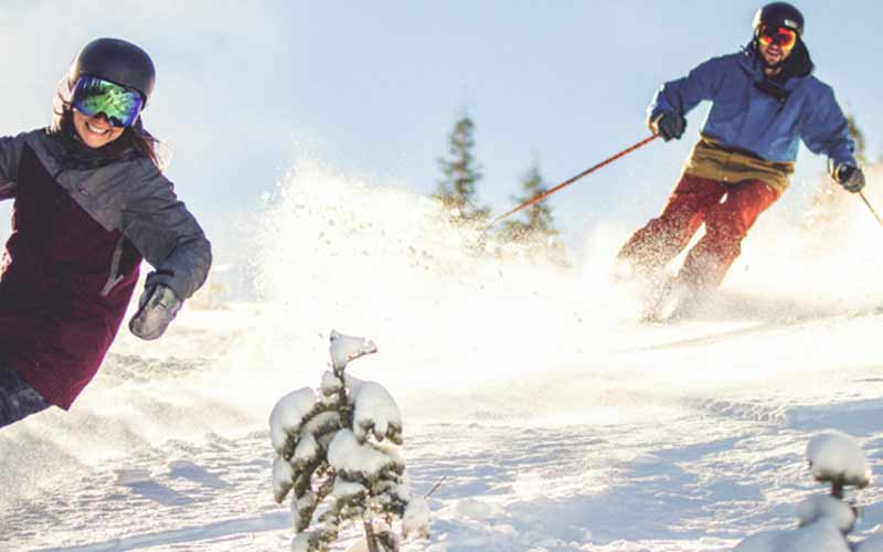 Snowsports Instructor skiing down mountain